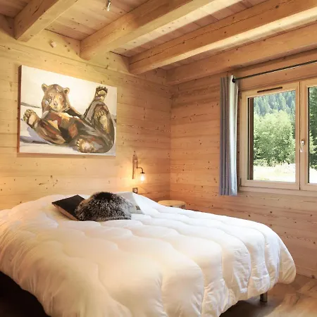 Luxury Chalet Located In An Exceptional Setting In The Mountains Chamonix